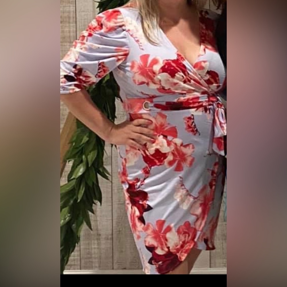 Venus floral dress - Picture 9 of 9